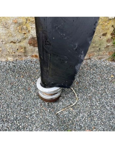 Pied de pale d'hélice avec bagues de fixation
